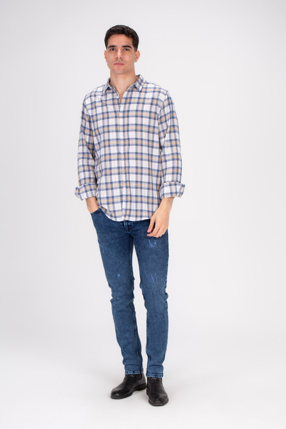 Men's Regular Fit Made From Soft & Breathable Cotton Checked Shirt That Features A Unique Cut