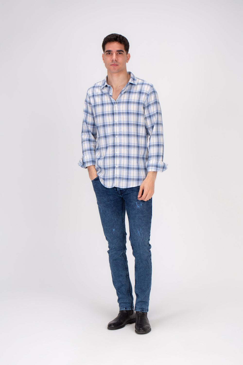 Men's Regular Fit Made From Soft & Breathable Cotton Checked Shirt That Features A Unique Cut