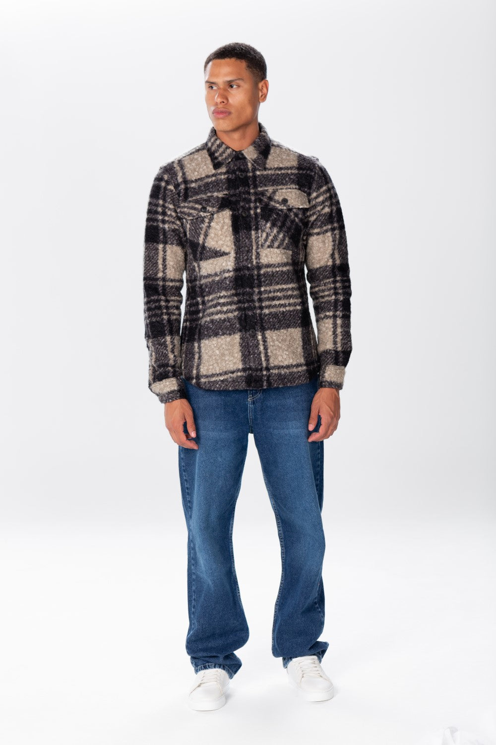 Men's Checked Wool Shirt With Long Sleeves And Pockets