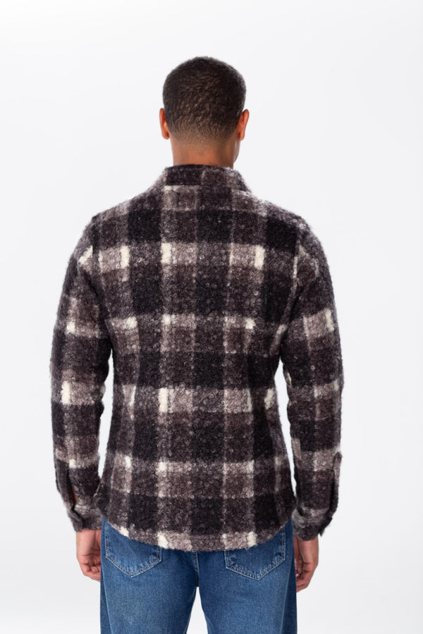 Men's Checked Shirt With Front Pockets And Long Sleeves