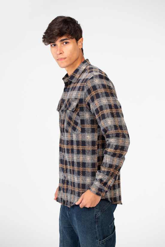 Men's Checked Shirt With Front Pockets And Button Closure
