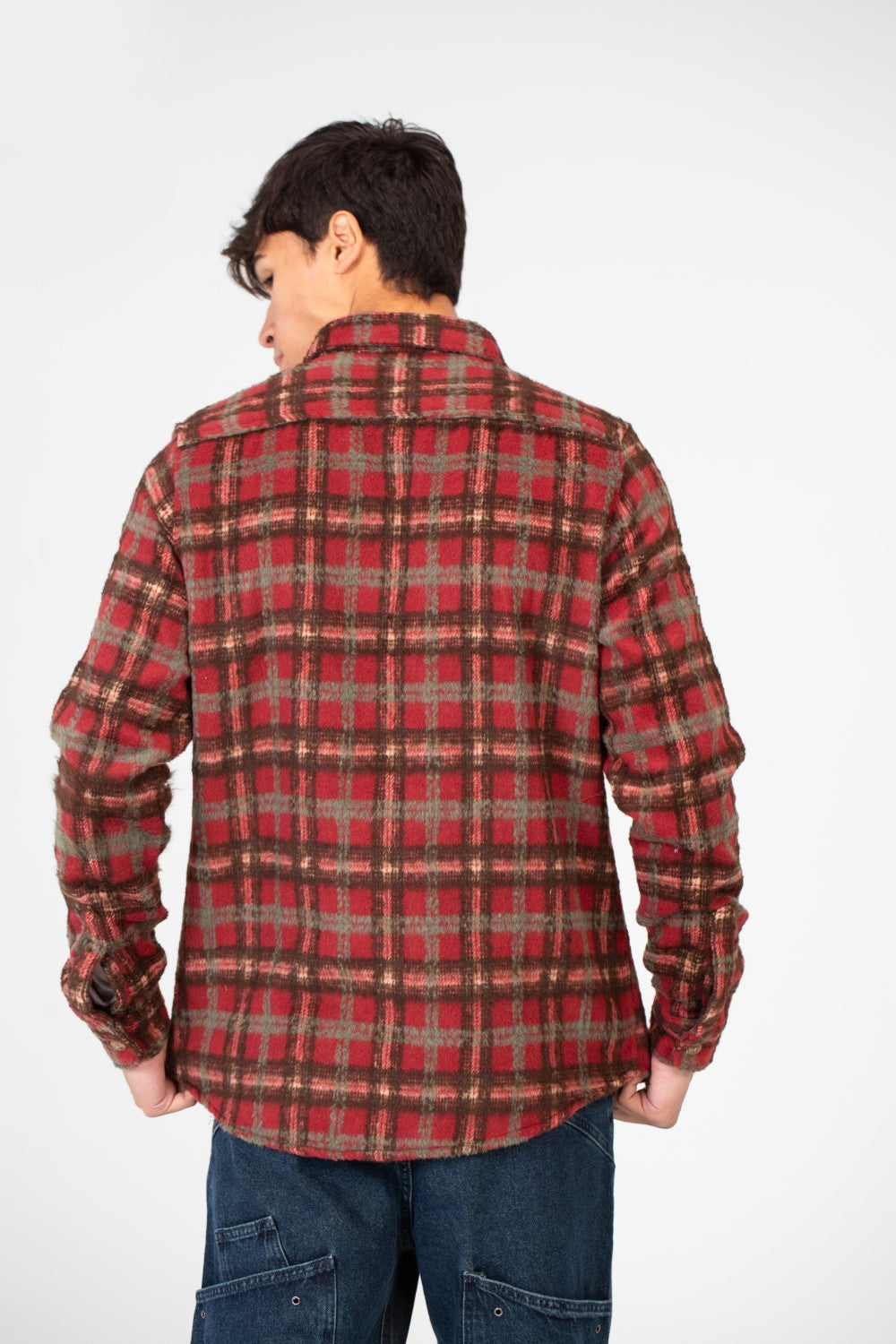 Men's Checked Shirt With Front Pockets And Button Closure