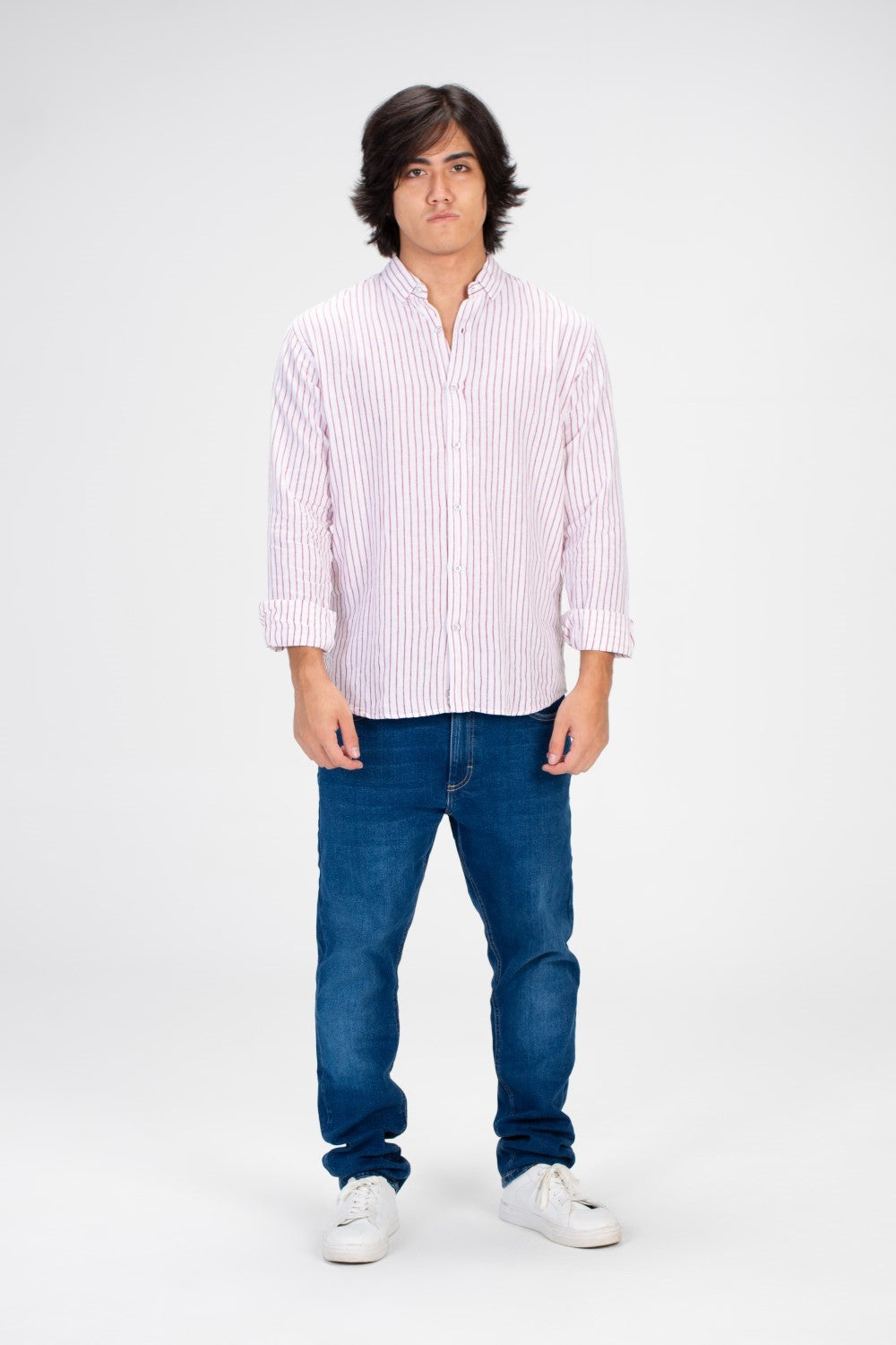 قميص رجالي بقصة Slim Fit بأكمام طويلة مصنوع من الكتان المريح