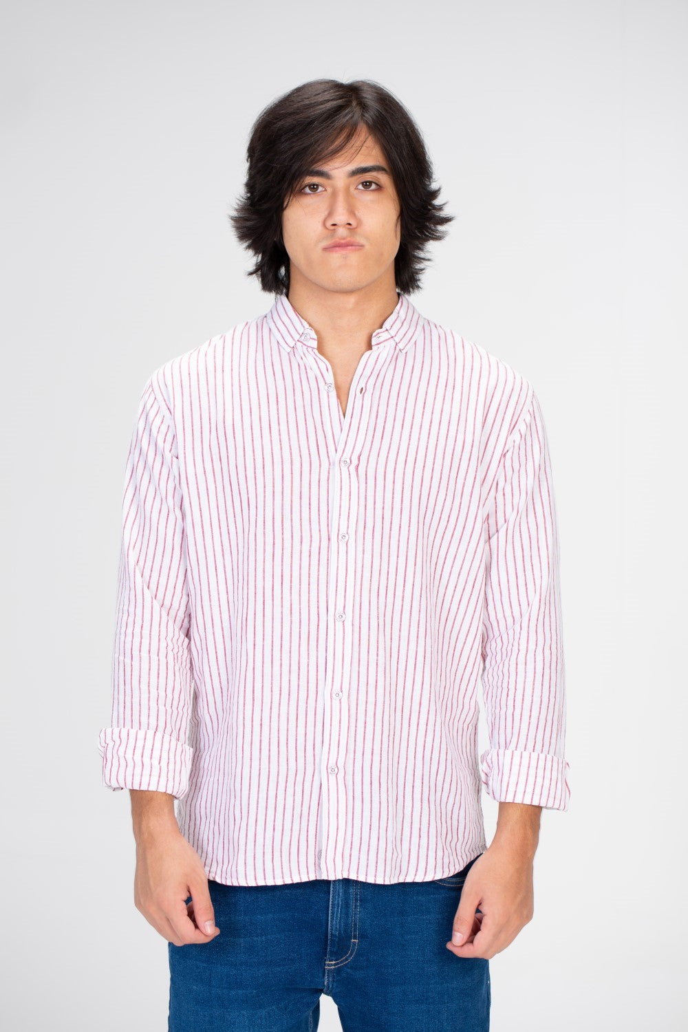 قميص رجالي بقصة Slim Fit بأكمام طويلة مصنوع من الكتان المريح