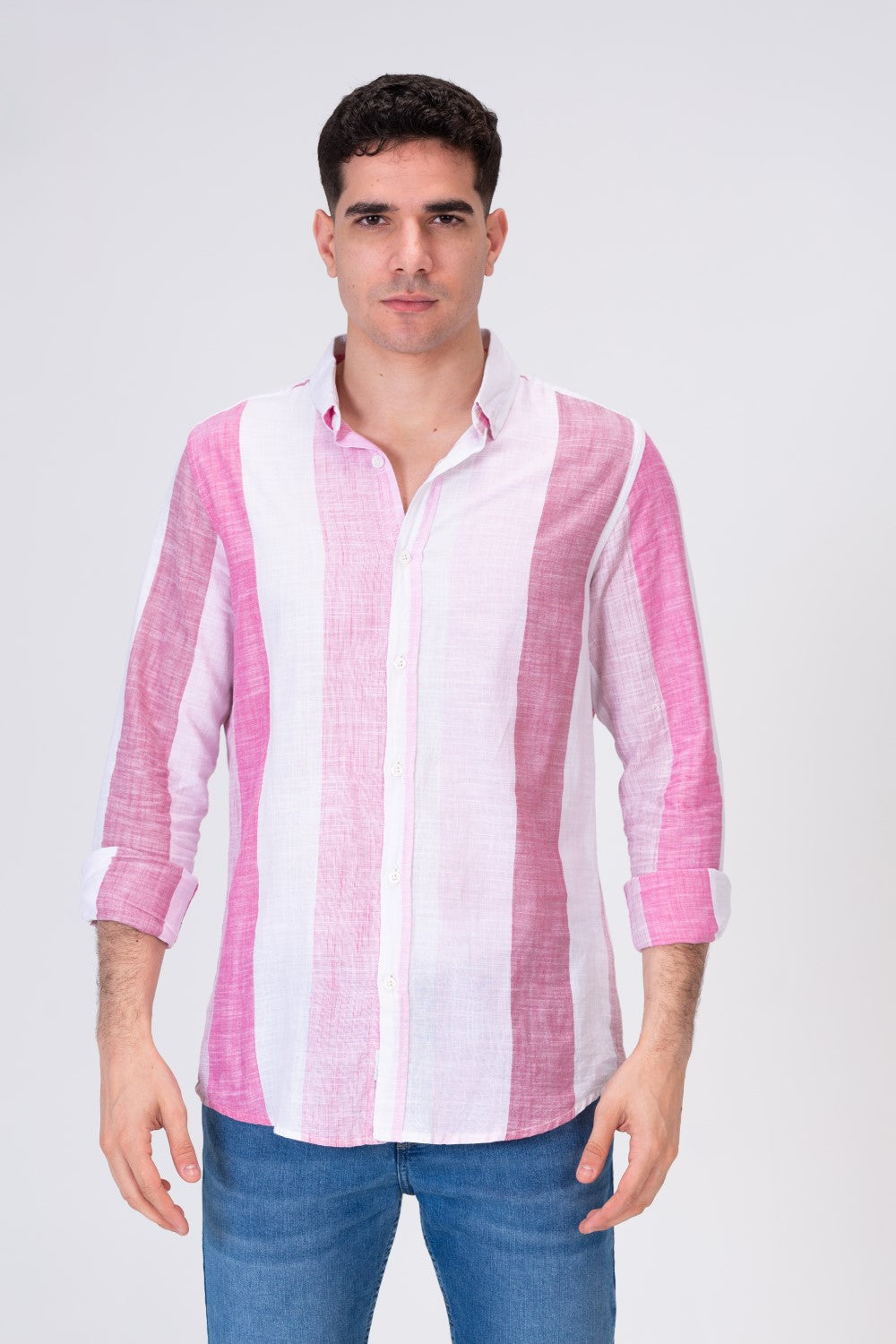 قميص رجالي مخطط بقصة عادية بأكمام طويلة وياقة مصنوع من الكتان