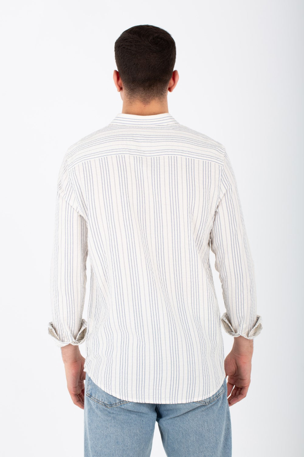 Mens Slim Fit Shirt With Front Pockets And Long Sleeves
