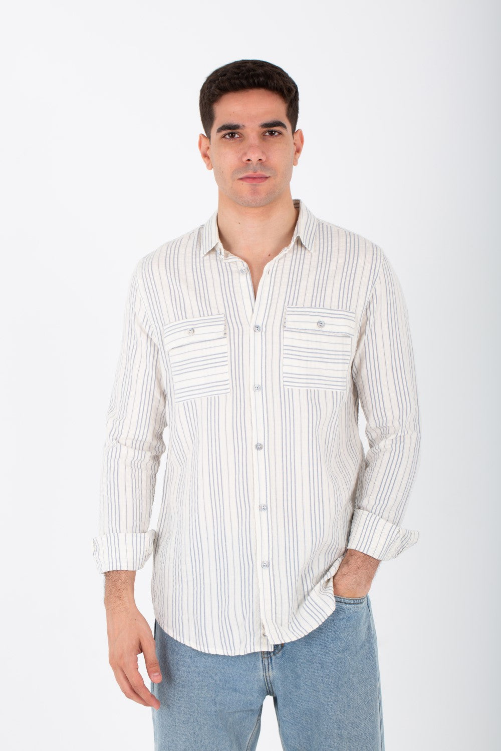 Mens Slim Fit Shirt With Front Pockets And Long Sleeves