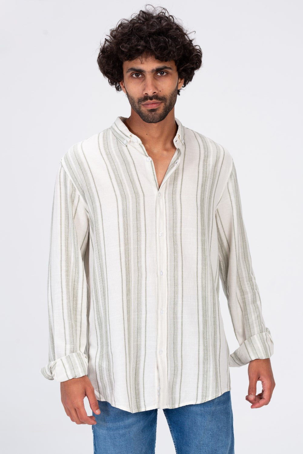 قميص رجالي مخطط بأكمام طويلة من القطن مناسب للاستخدام اليومي