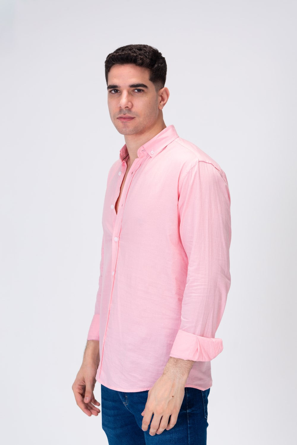 قميص رجالي أساسي كلاسيكي برقبة وأكمام طويلة بقصة Slim Fit