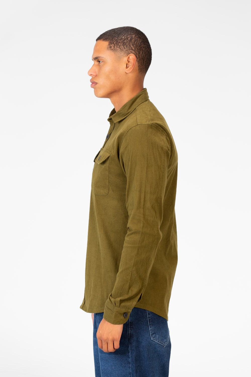 Men's Basic Slim Fit Shirt With Front Pockets