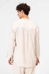 قميص رجالي أساسي بأكمام طويلة بقصة عادية من خامة مريحة وعملية