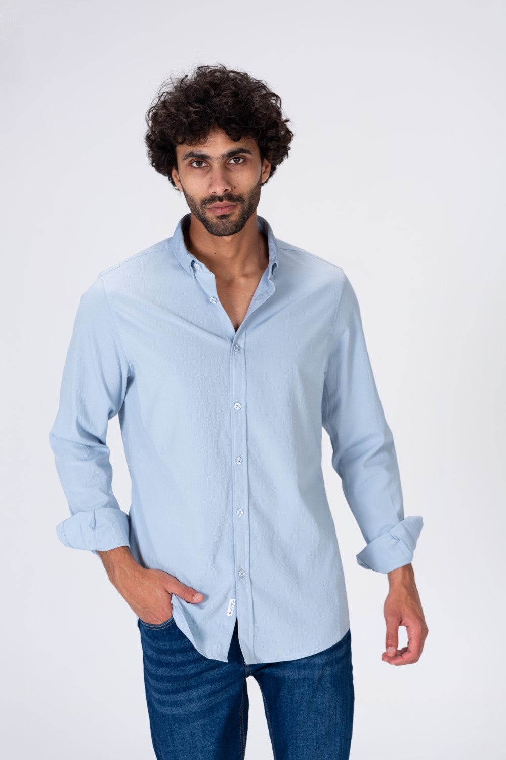 قميص رجالي بقصة عادية أساسي سادة مع خامة مريحة