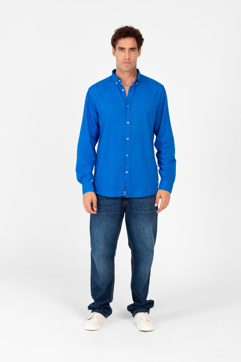 قميص رجالي أساسي كتان بقصة عادية