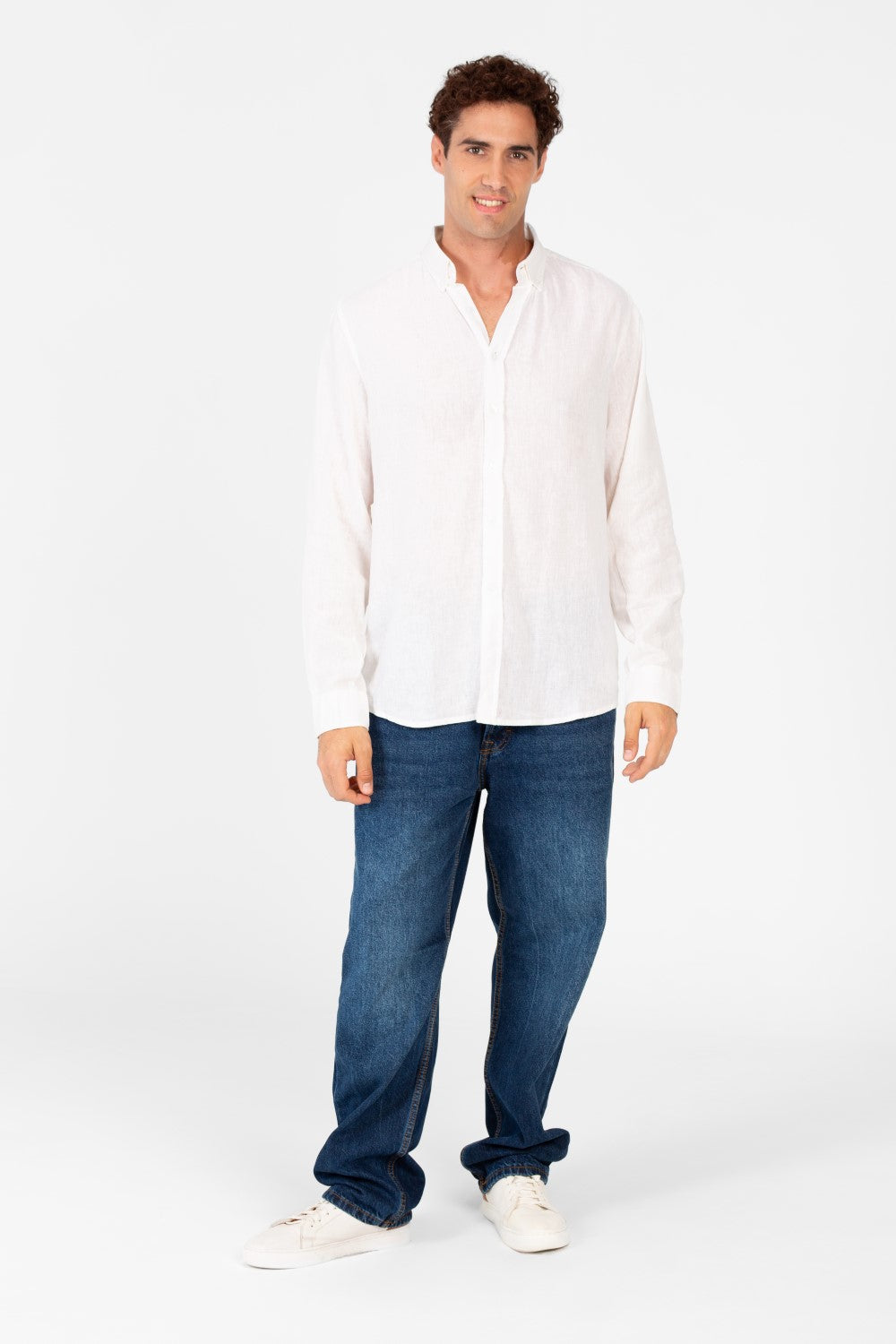قميص رجالي أساسي كتان بقصة عادية