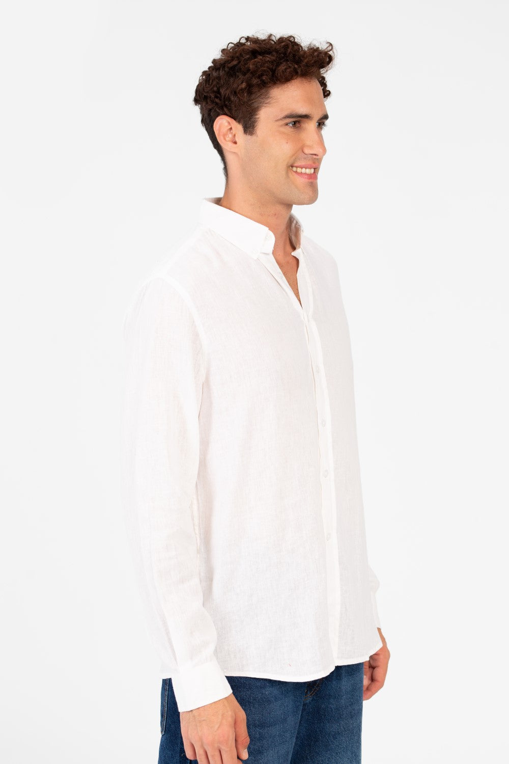 قميص رجالي أساسي كتان بقصة عادية