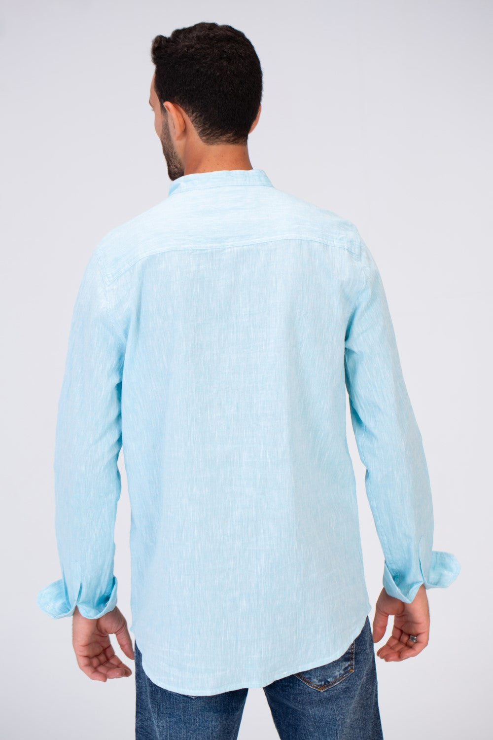 قميص رجالي أساسي Slim Fit كتان بأكمام طويلة وأزرار من الأمام