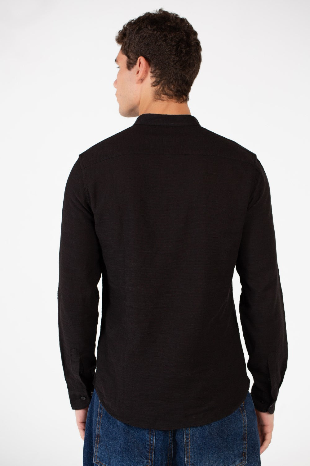 Men's Basic Slim Fit Long Sleeved Shirt