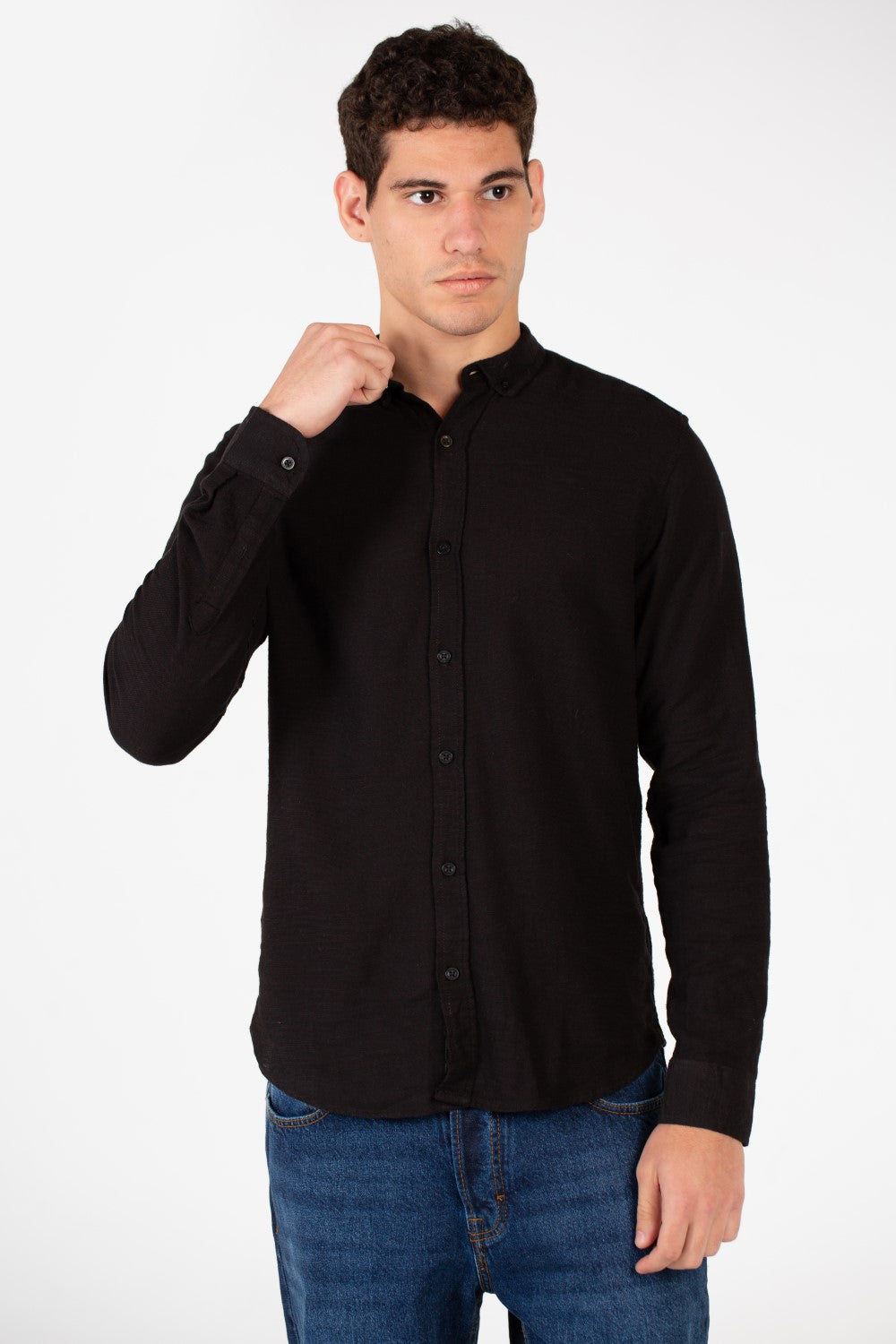 Men's Basic Slim Fit Long Sleeved Shirt