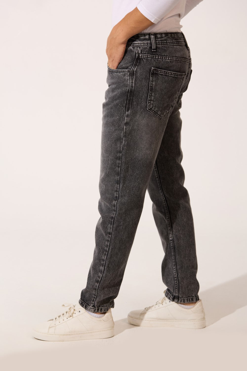 Men's Basic Boyfriend Jeans Pants For Daily Wear High Quality Material