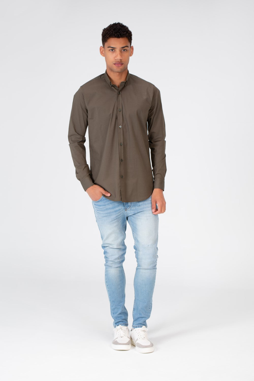 Men's Basic Plain Button Front Shirt In Poplin Material