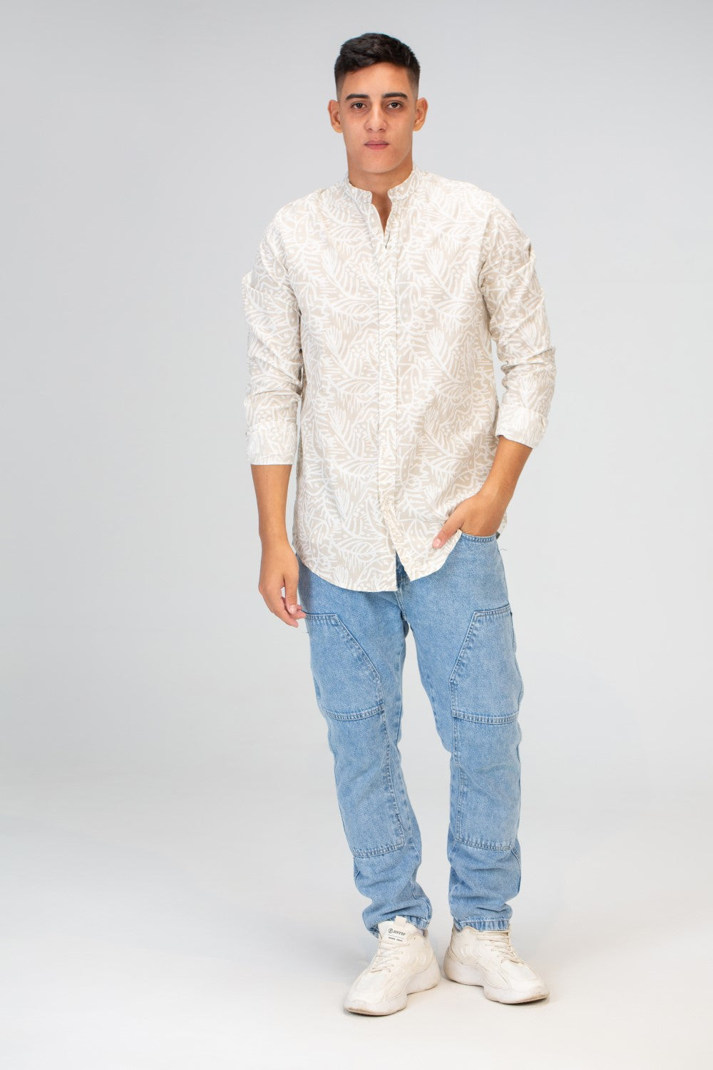Mens Long Sleeves Shirt With Collar And Poplin Material