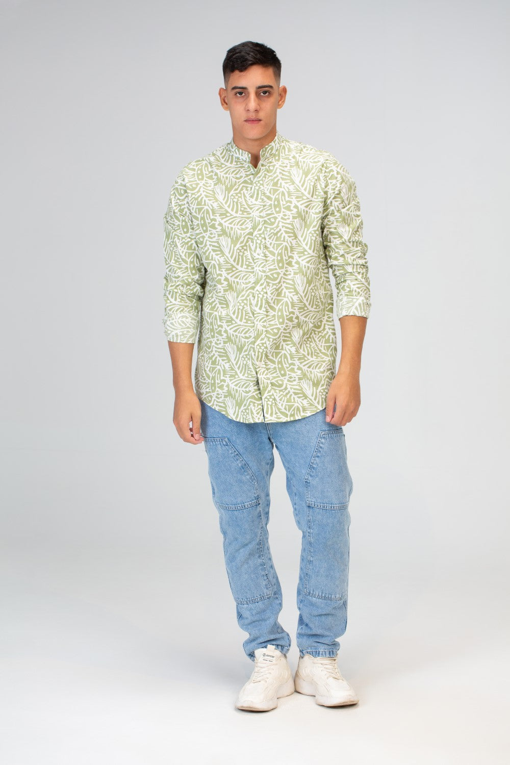 Mens Long Sleeves Shirt With Collar And Poplin Material