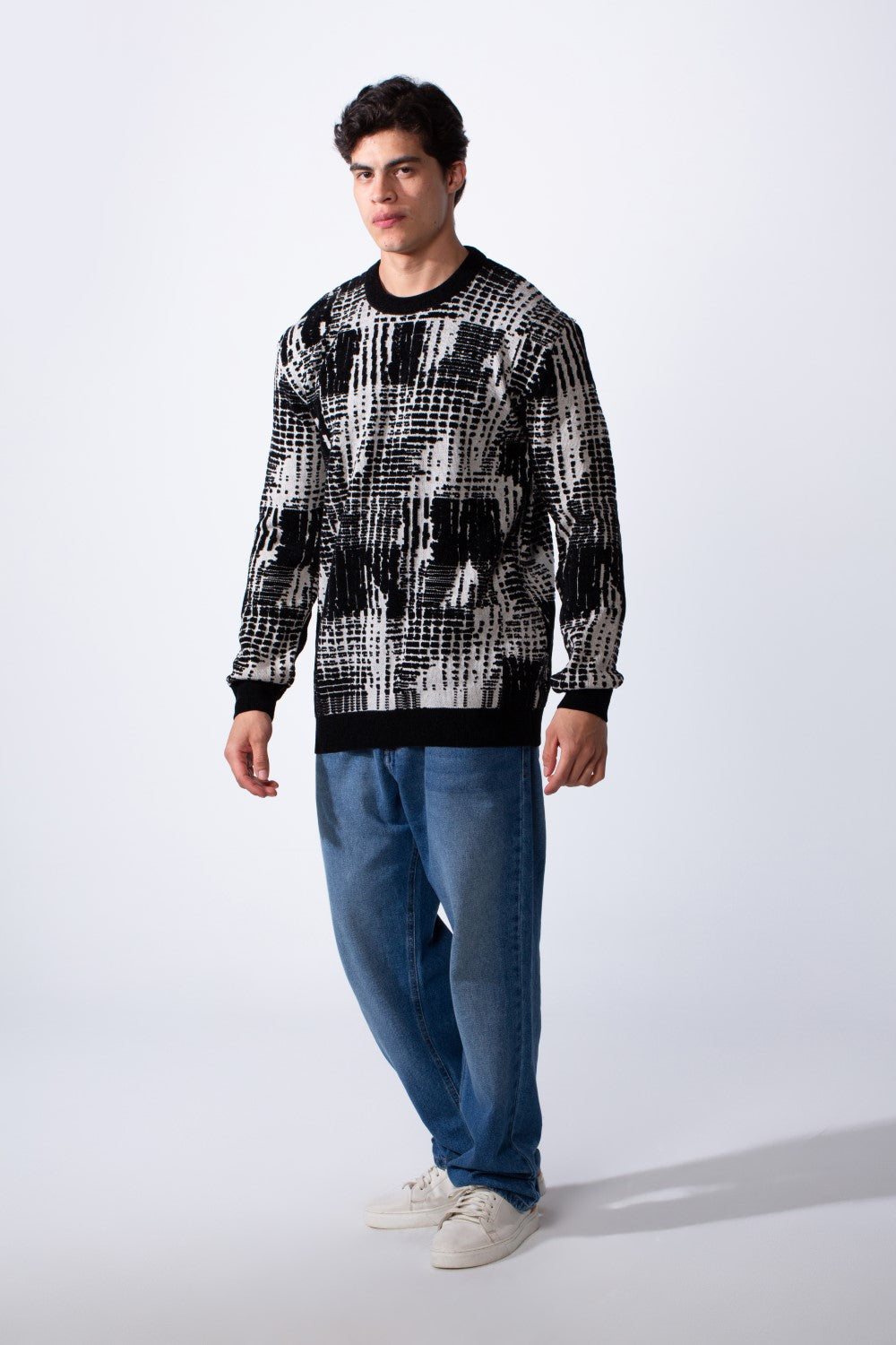 Men's Round Neck Jakar Slim Fit Printed Pullover