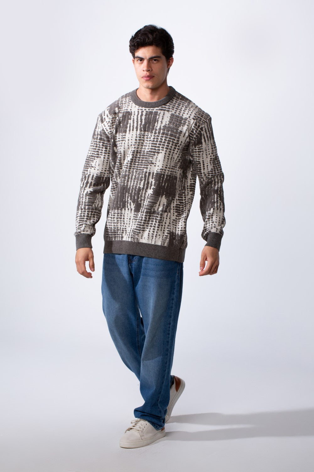 Men's Round Neck Jakar Slim Fit Printed Pullover
