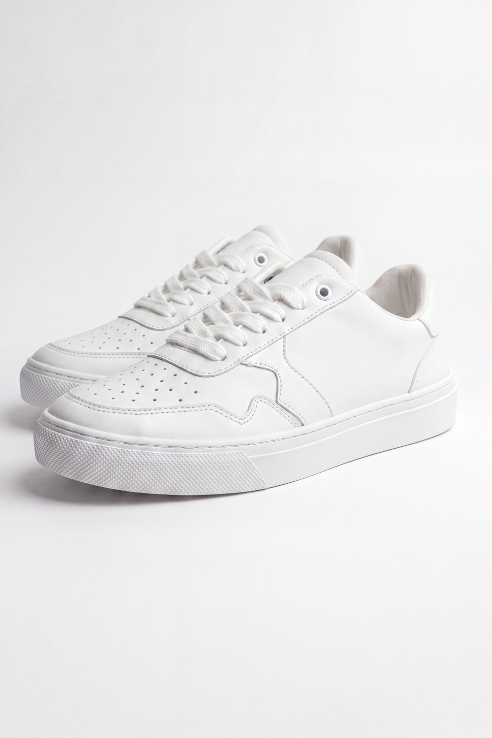 Men's Tomato Store Clean Court Sneakers Smooth Plain Upper With Perforated Toe Detail Panel Stitch Lines Lace Up Front Textured Platform Shoes