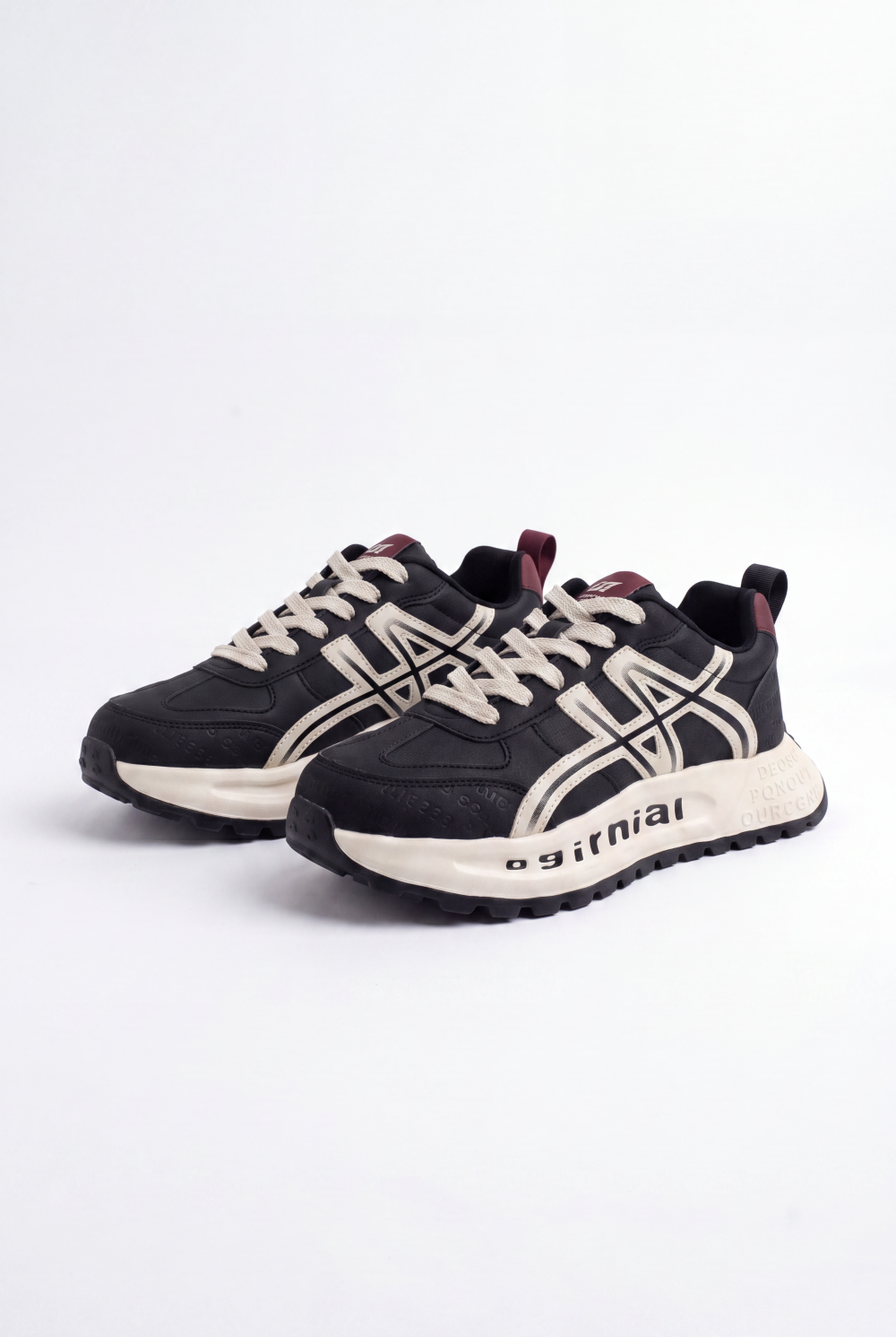 Men’s Tomato Store Retro Sneakers Contrast Panel Details Lace Up Closure Duck Shoes