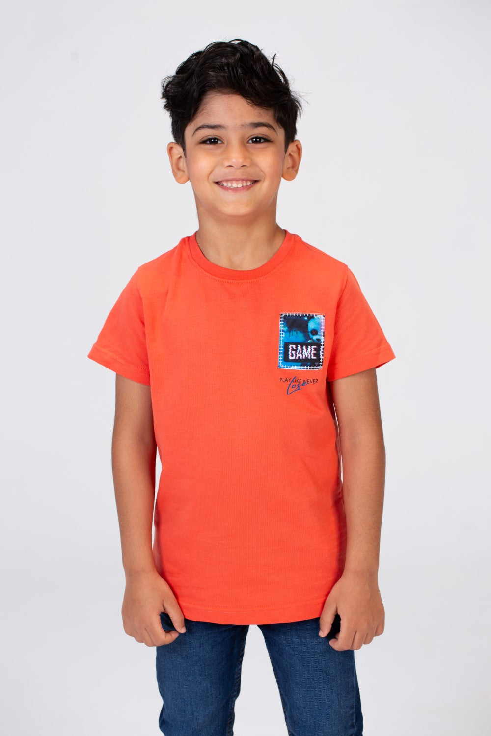 Boys Half Sleeves T-shirt With A Round Neck And A Print On The Front And Back