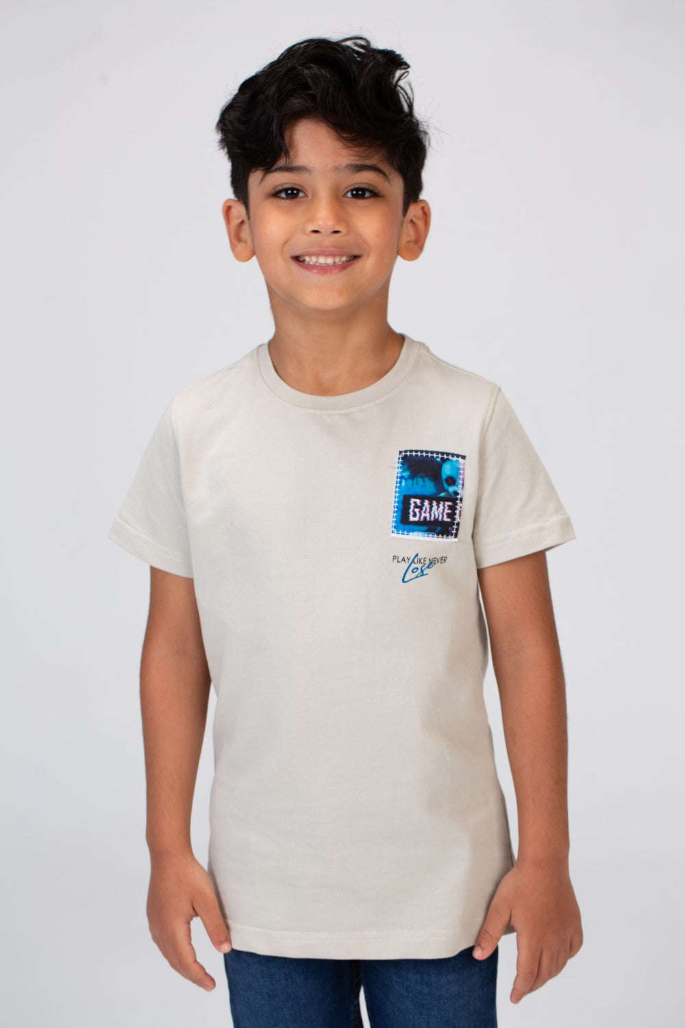 Boys Half Sleeves T-shirt With A Round Neck And A Print On The Front And Back