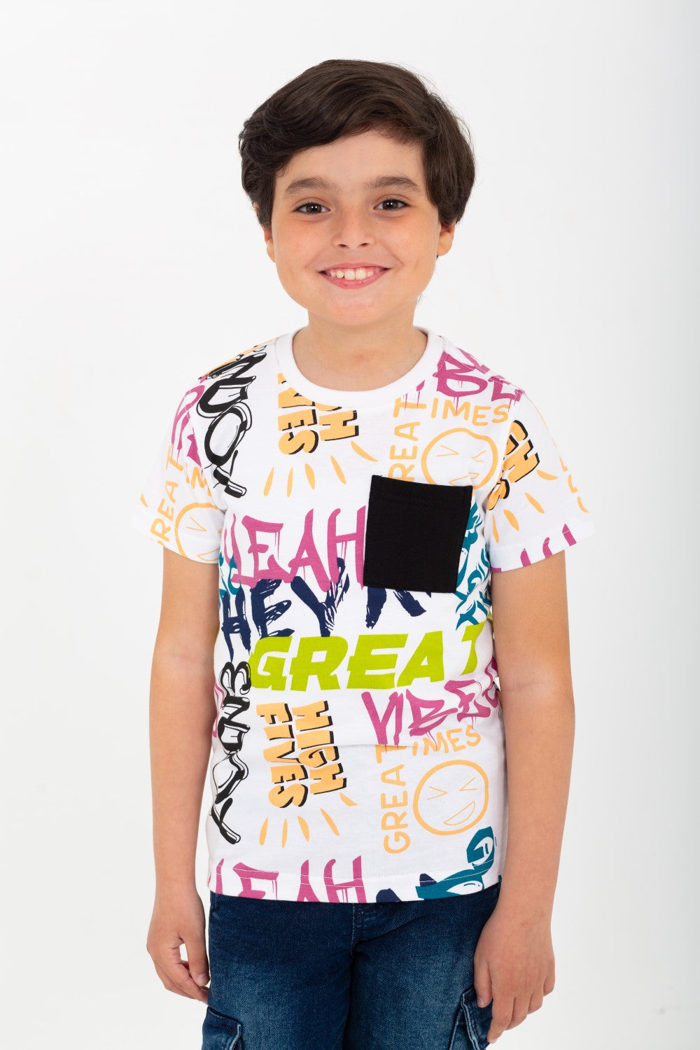 Boys' Printed Half-Sleeve T-shirt With A Pocket On The Front And A Round Neck
