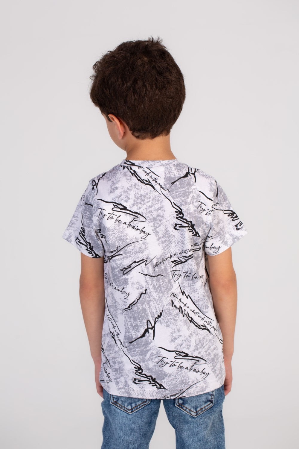 Boy's Full Printed Crew Neck Regular Fit Made Of Cotton T-shirt This Regular Fit Tee Is Perfect For Any Casual Occasion