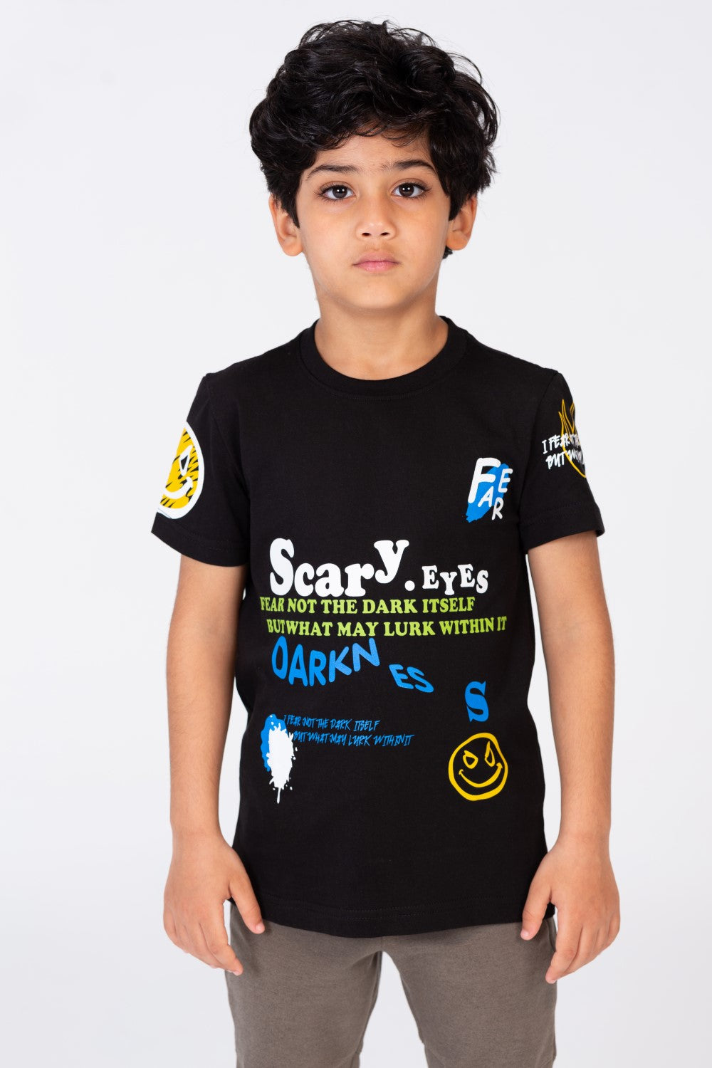 Boys Half Sleeve T-shirt Printed On The Front And Back In A Practical And Comfortable Material