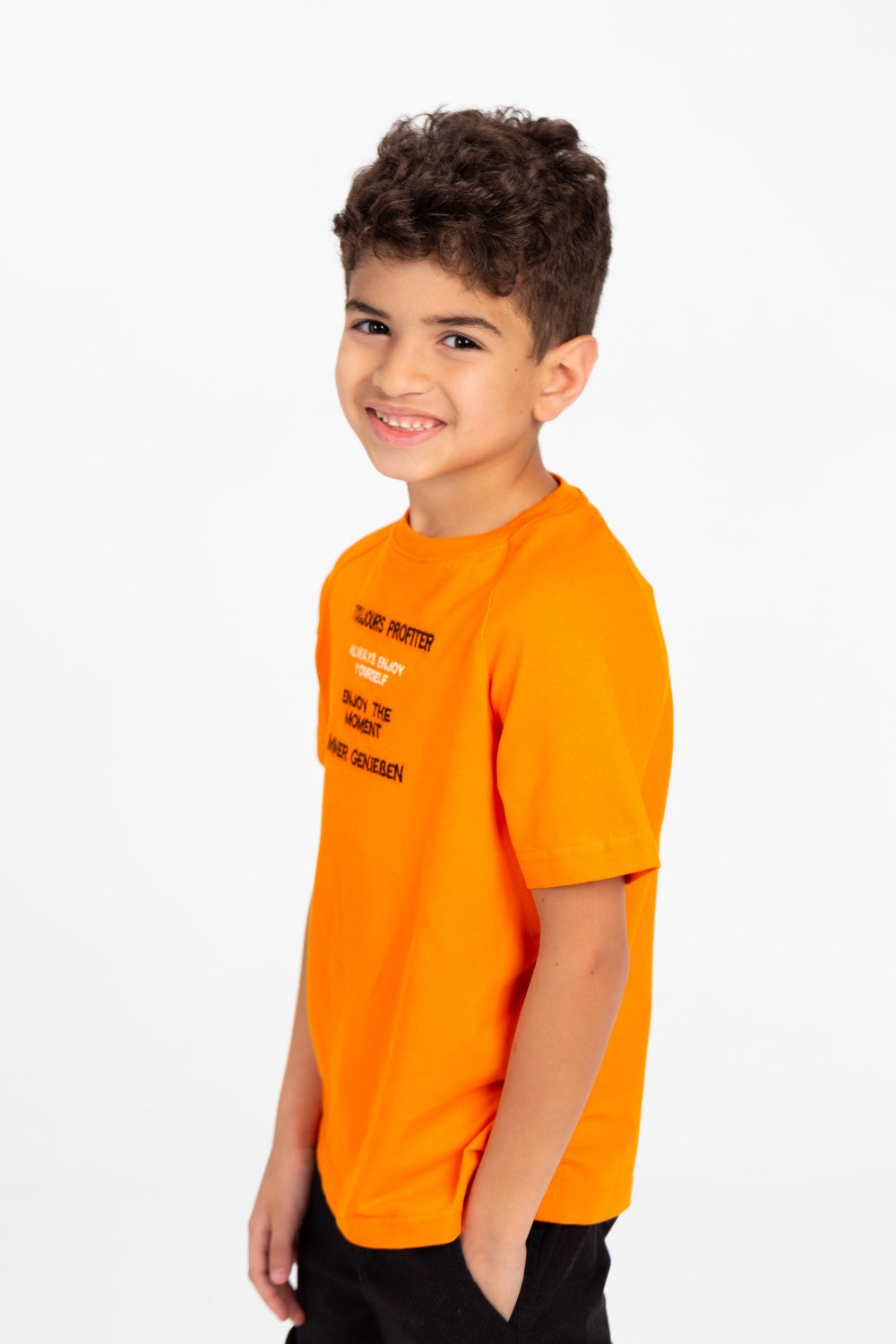 Boys Round Neck T-shirt With Half Sleeves And Front Print