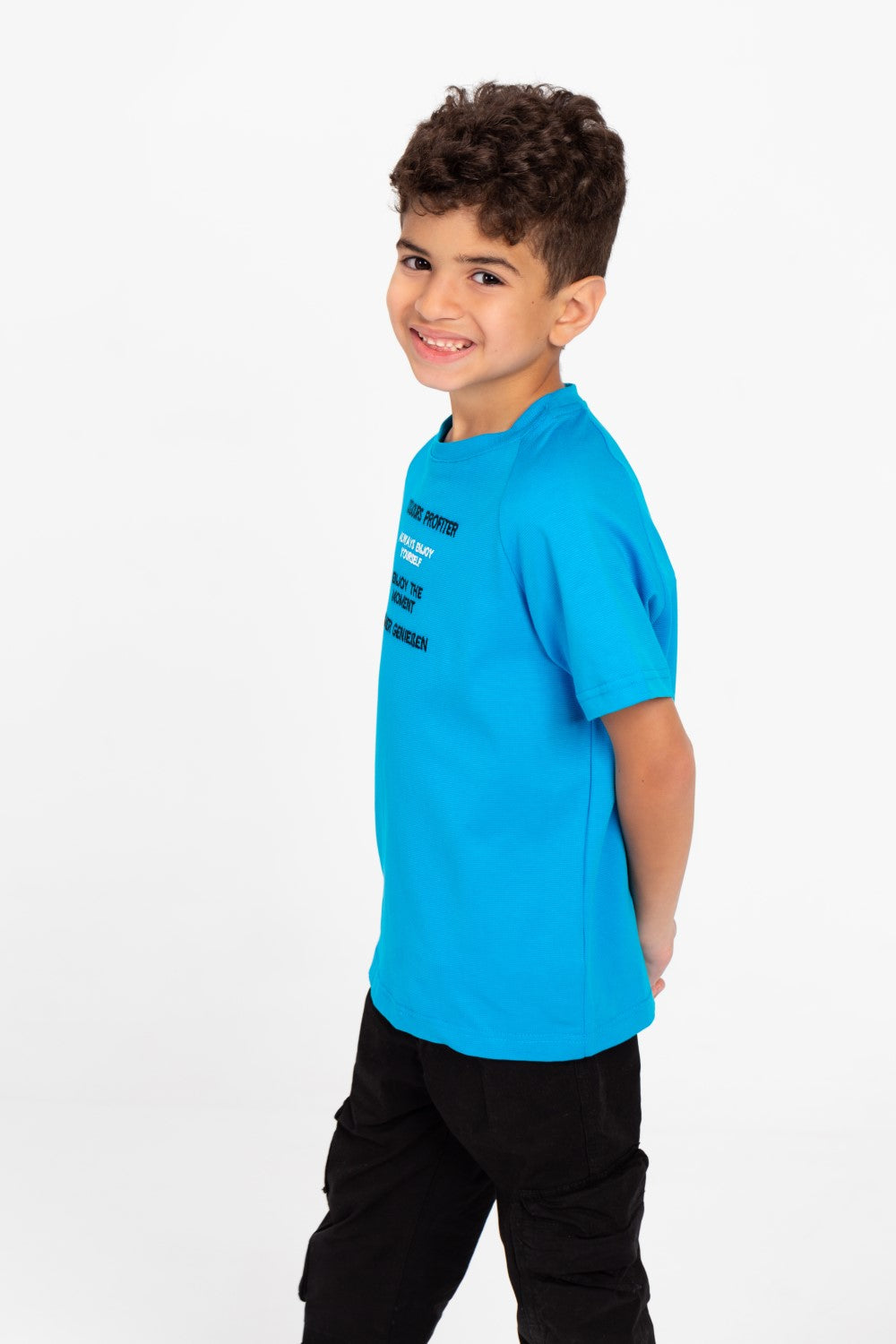Boys Round Neck T-shirt With Half Sleeves And Front Print