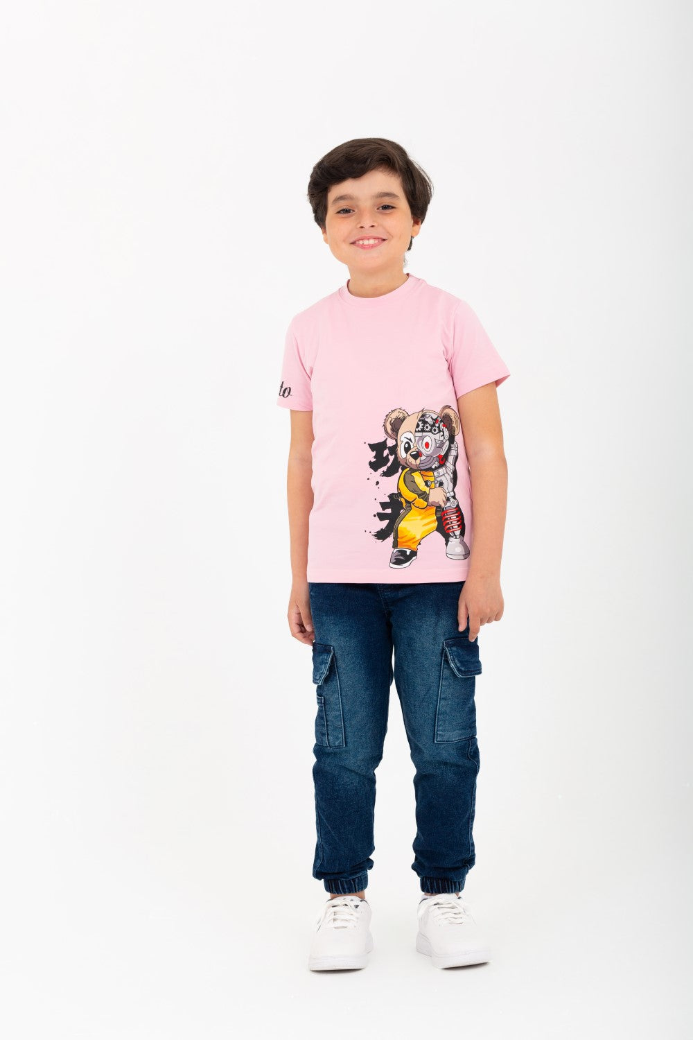 Boys' half-sleeved T-shirt made of soft cotton with a round neck and a distinctive front print