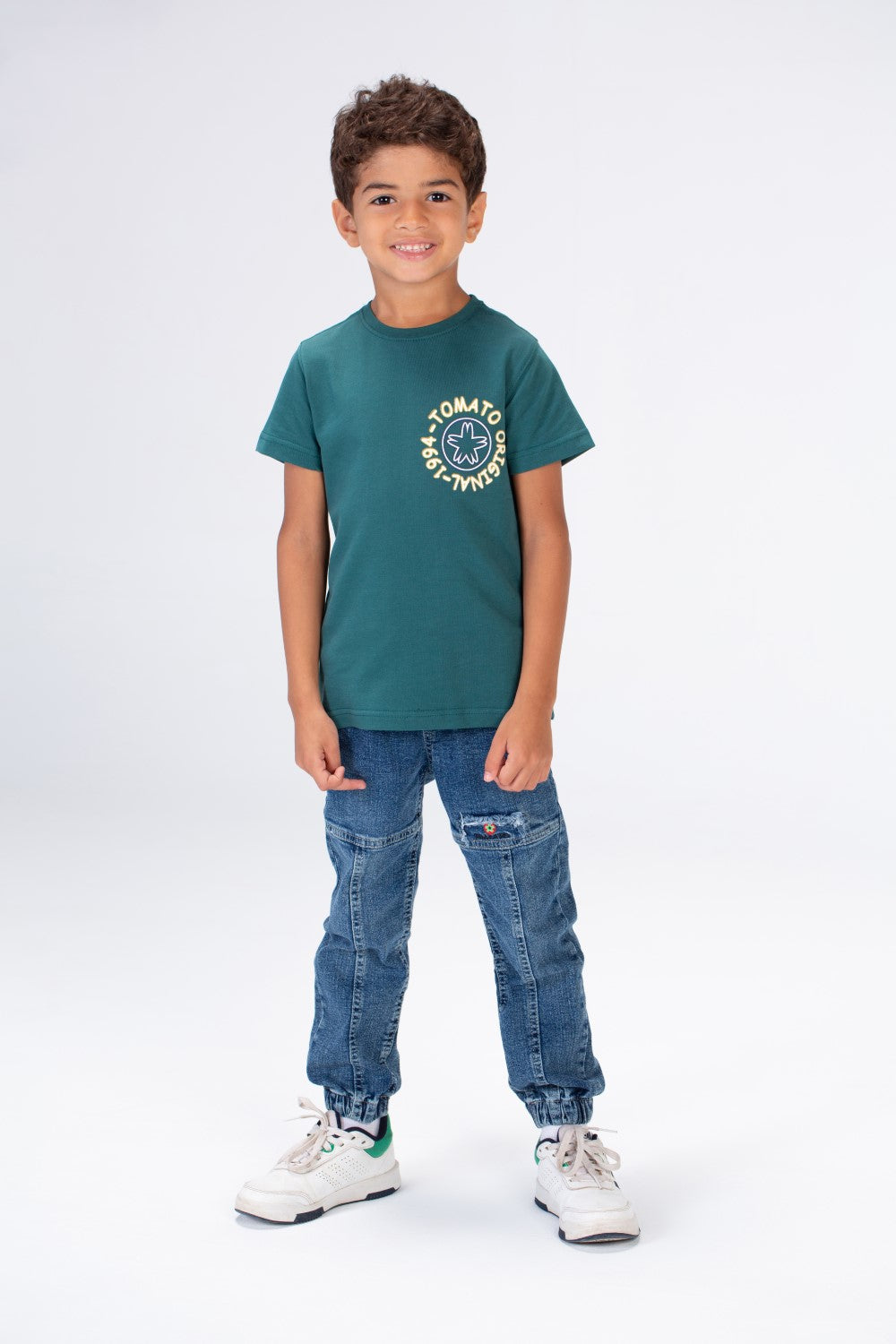 Boys Round Neck Half Sleeves T-shirt With Tomato Print In Summer Melton Material