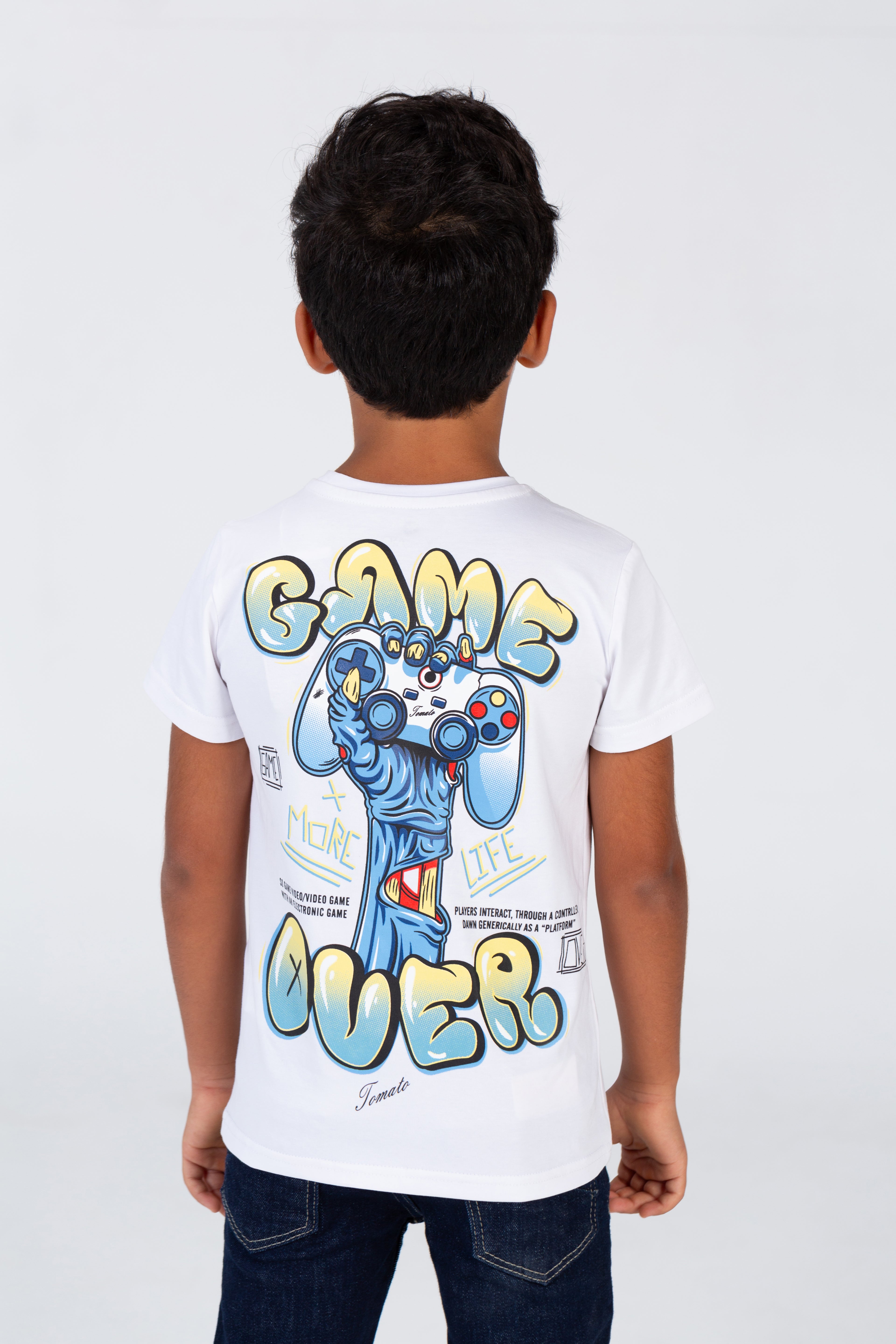 Boys' Half Sleeved T-shirt With A Round Neck And A Print On The Front And Back