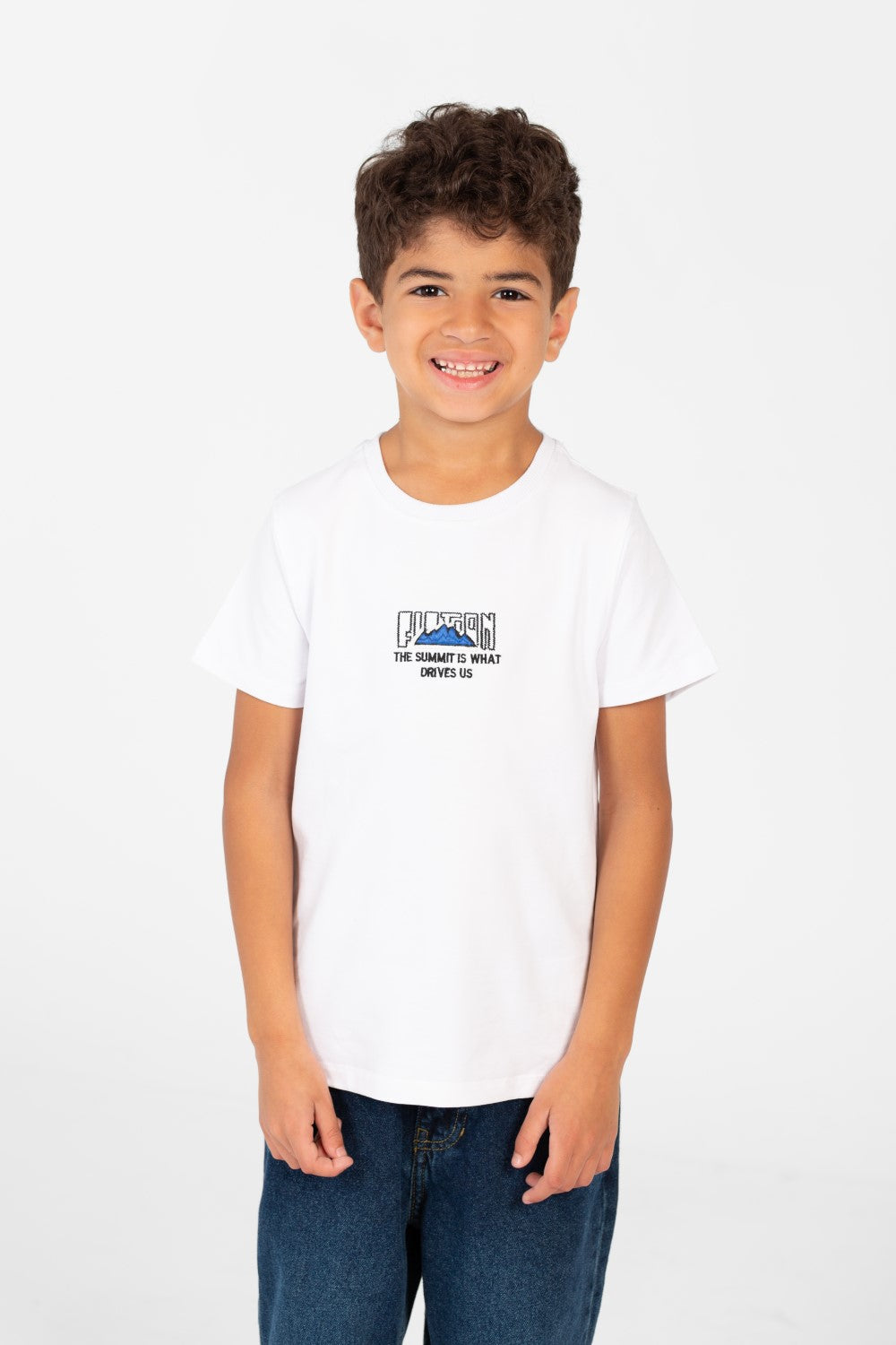 قميص بأكمام قصيرة للأولاد بطبعة على الظهر