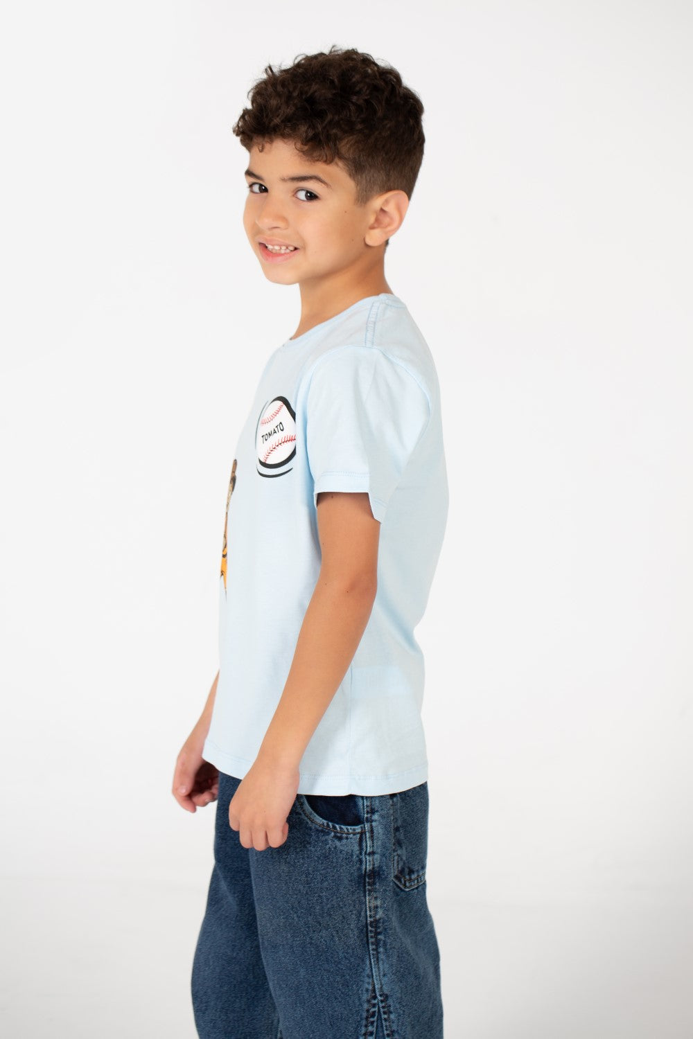 قميص بولو برقبة دائرية وطبعة طماطم للأولاد
