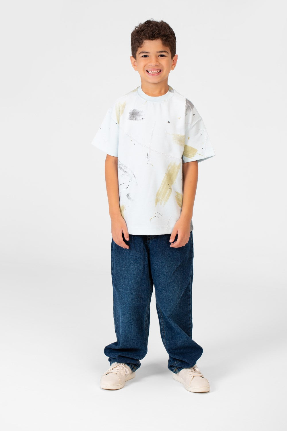 قميص نصف كم ملون عصري للأولاد برقبة دائرية