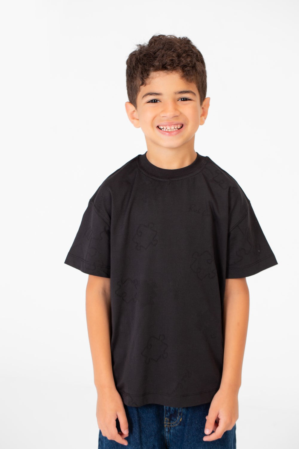 قميص بسيط واسع للأطفال برقبة دائرية وأكمام قصيرة