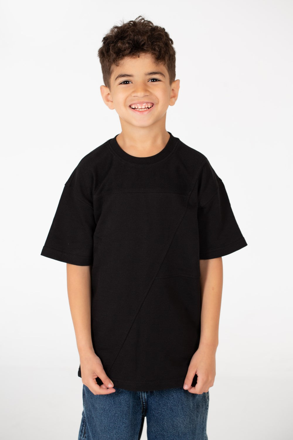 قميص ميلتون الأساسي الواسع للصبيان