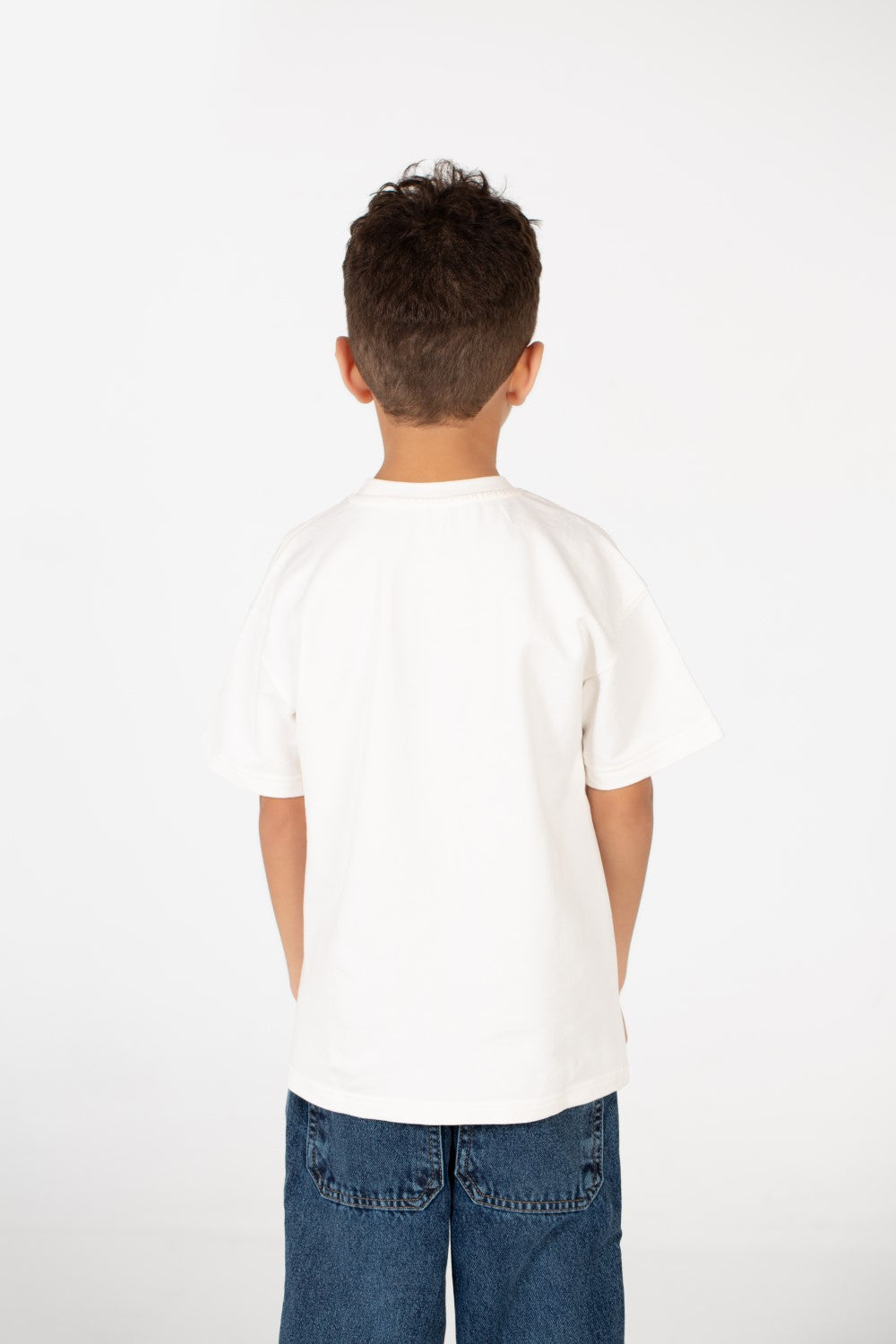 قميص ميلتون الأساسي الواسع للصبيان