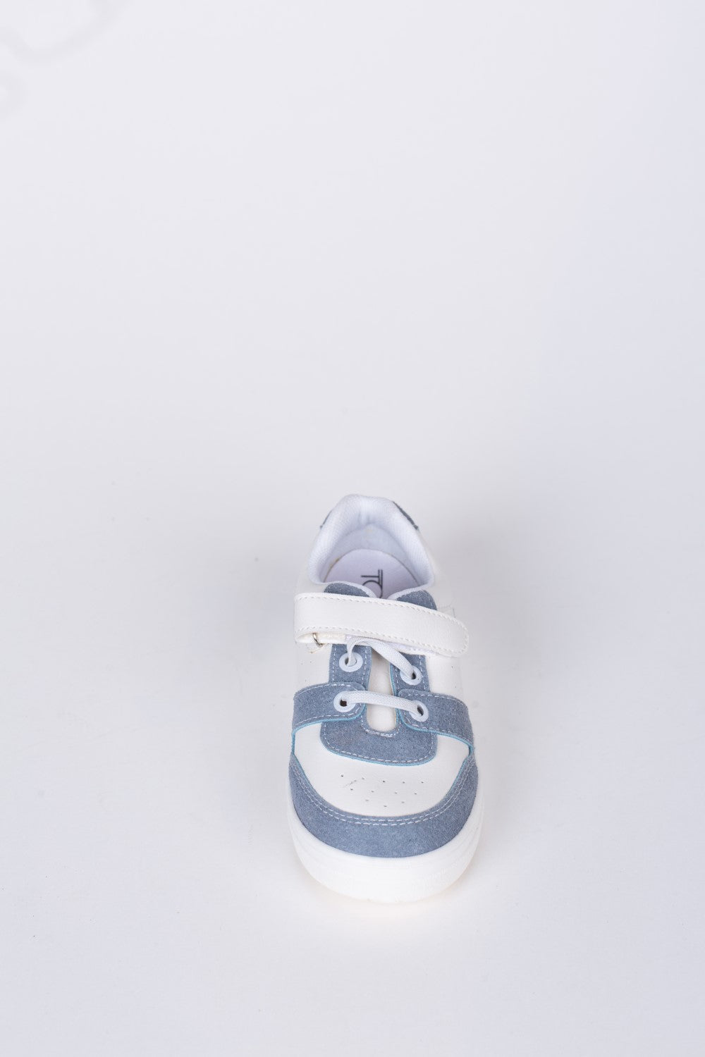 Boy's Stylish Sneakers Made With Breathable High Quality Materials