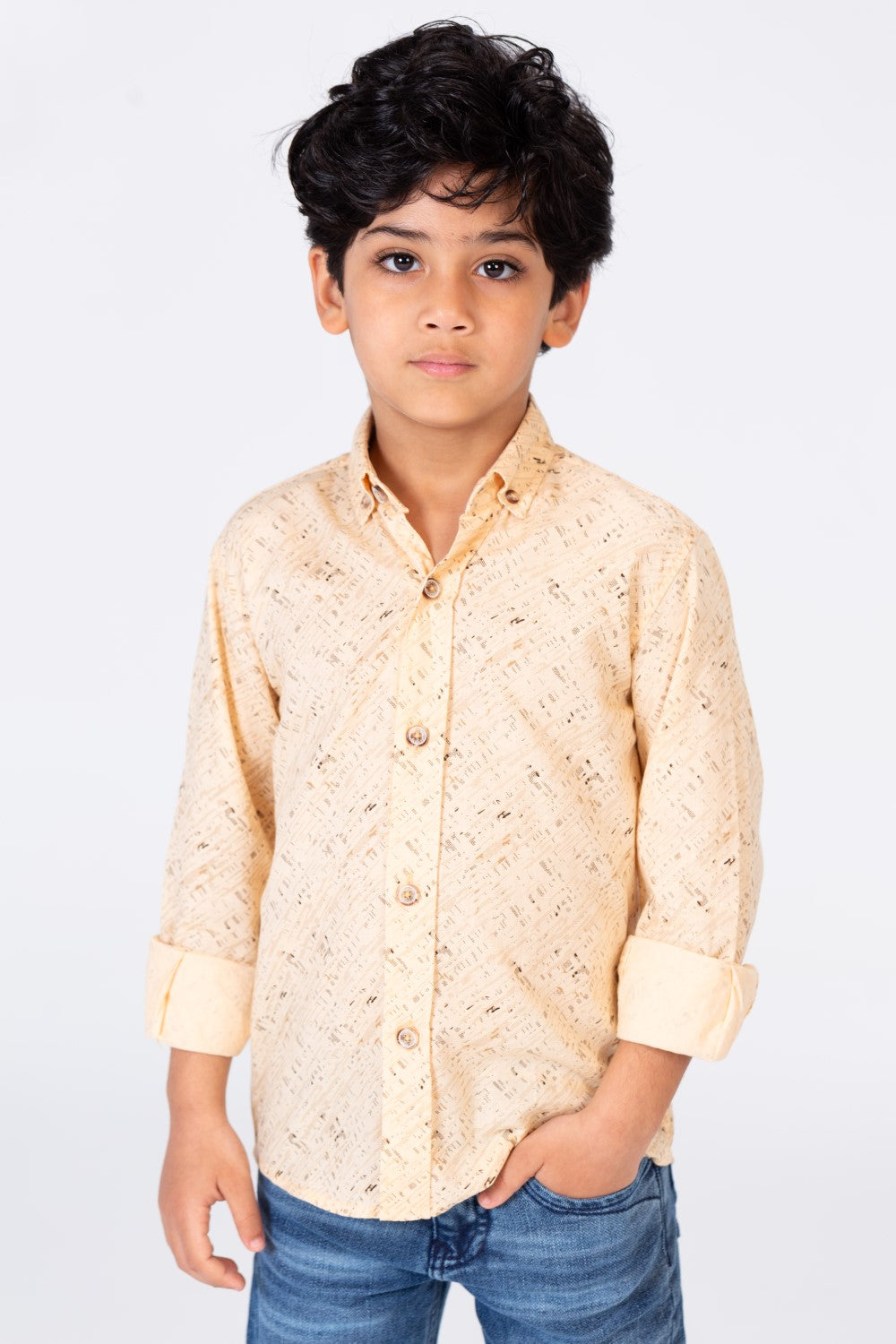 قميص صيفي مطبوع للأولاد مصنوع من خامة عملية