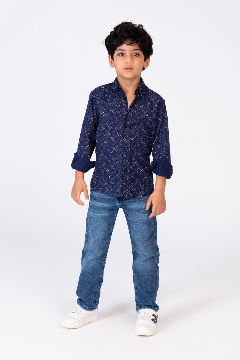 قميص صيفي مطبوع للأولاد مصنوع من خامة عملية