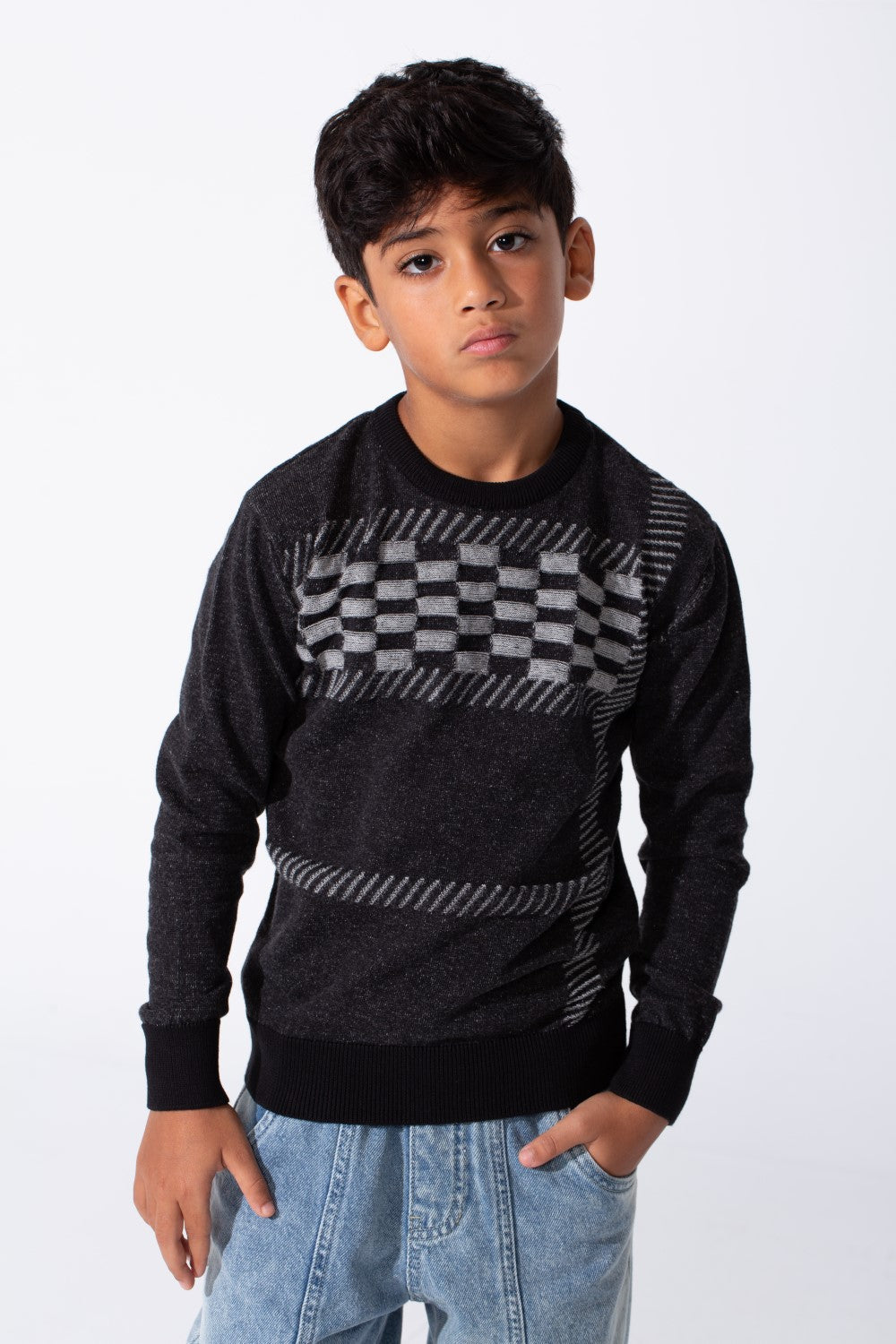 Boy's Slim Fit Cotton Pullover With A Round Neck And Long Sleeves